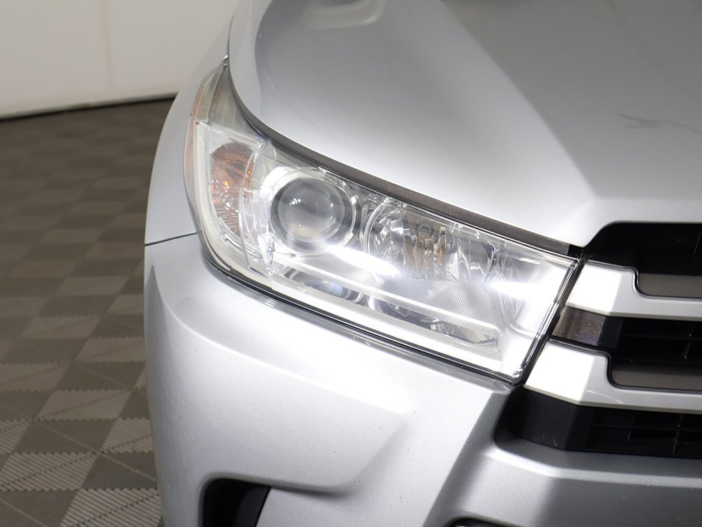 Used 2017 Toyota Highlander XLE image 15