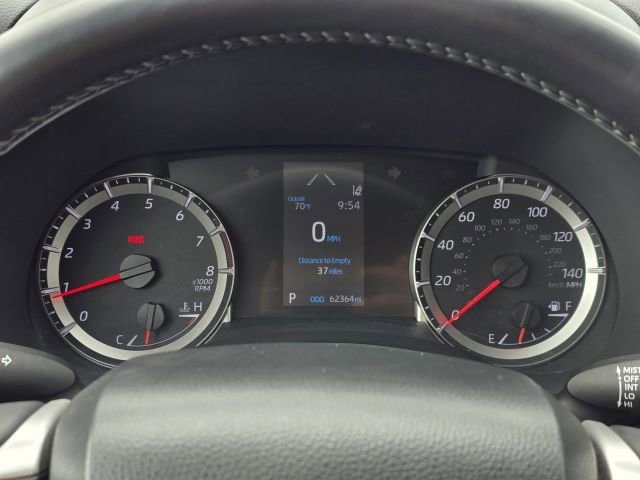 Used 2022 Toyota Highlander LE AWD/4WD image 25