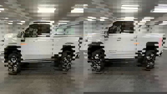 New 2025 GMC Sierra 2500 Denali w/ Denali Reserve Package image 5