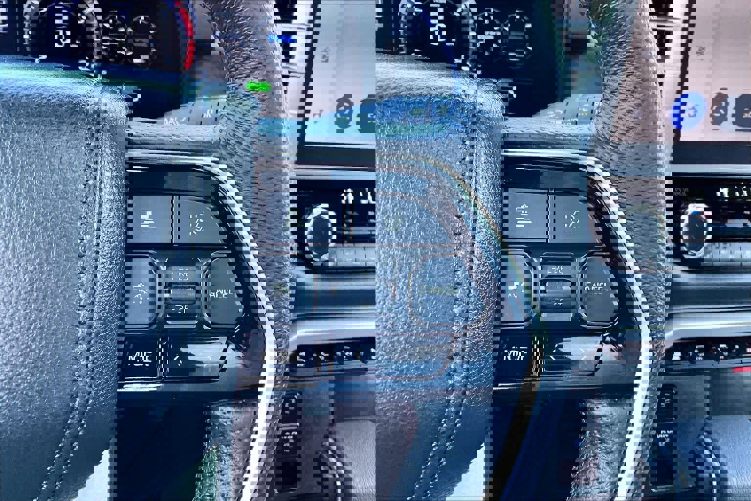 Certified 2025 Toyota Sequoia Platinum image 24