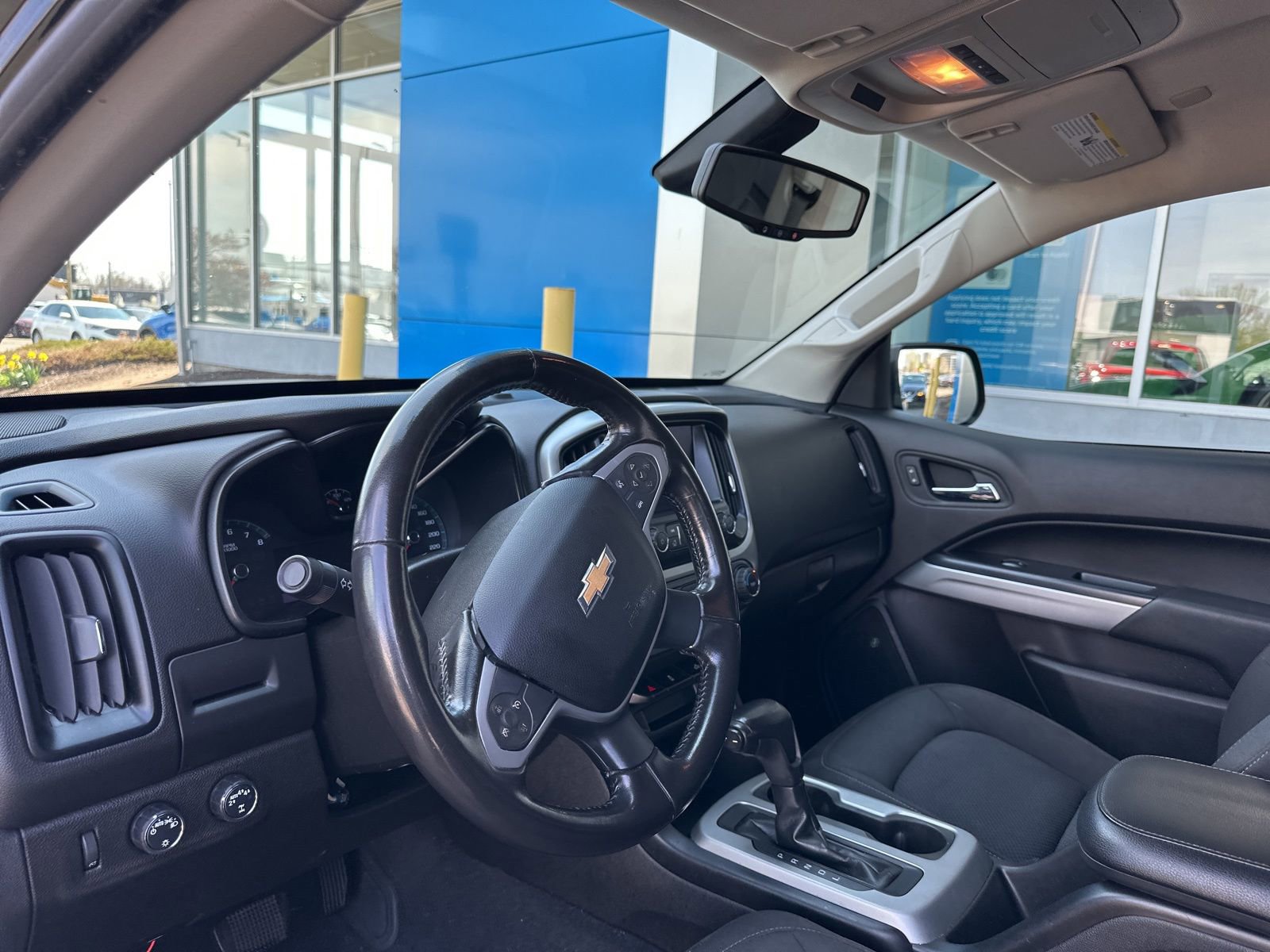 Used 2019 Chevrolet Colorado LT image 18