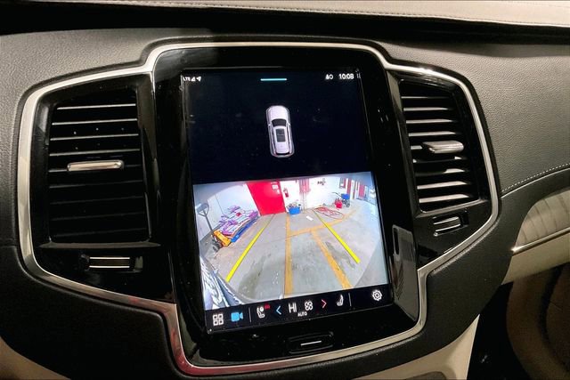 Certified 2023 Volvo XC90 B6 Ultimate w/ Lounge Package image 22