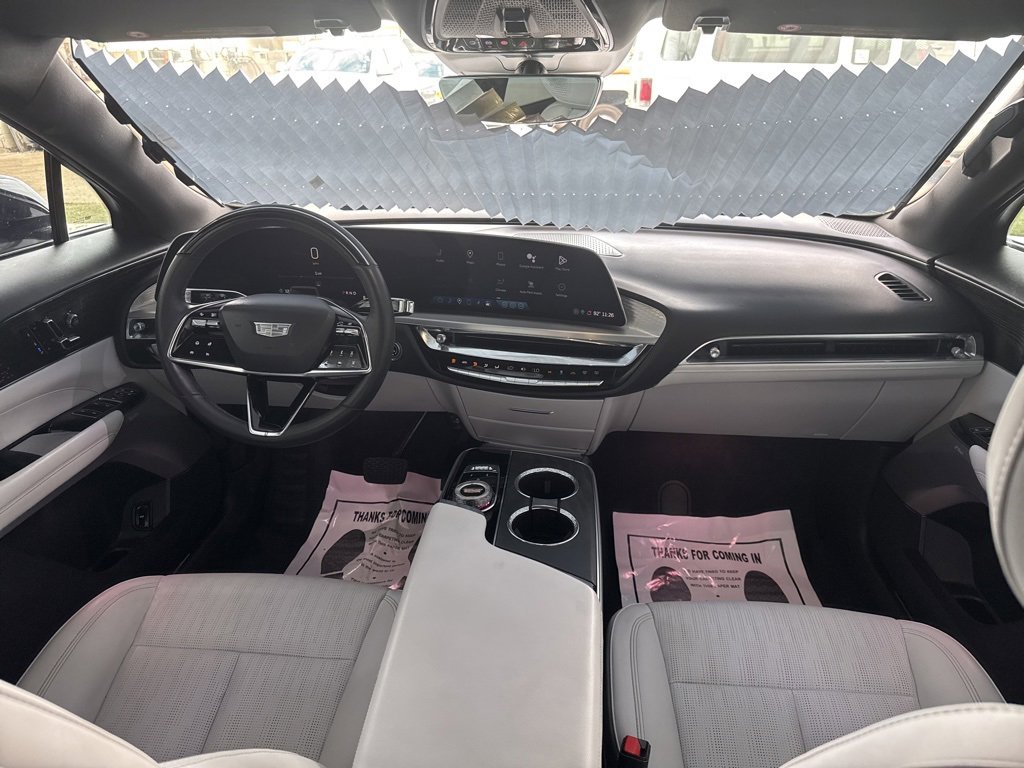 Used 2023 Cadillac Lyriq 2WD image 44