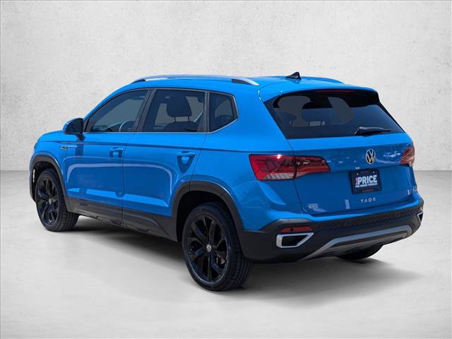 Used 2022 Volkswagen Taos SEL w/ Panoramic Sunroof Package FWD image 8