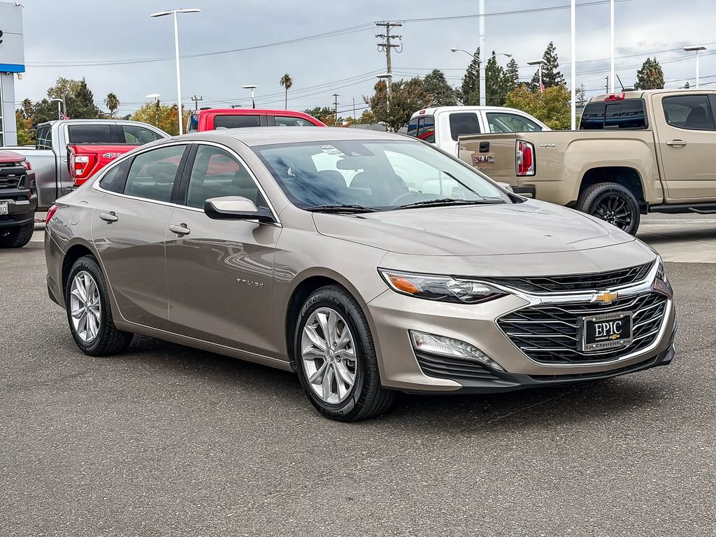 Used 2025 Chevrolet Malibu LT FWD image 5