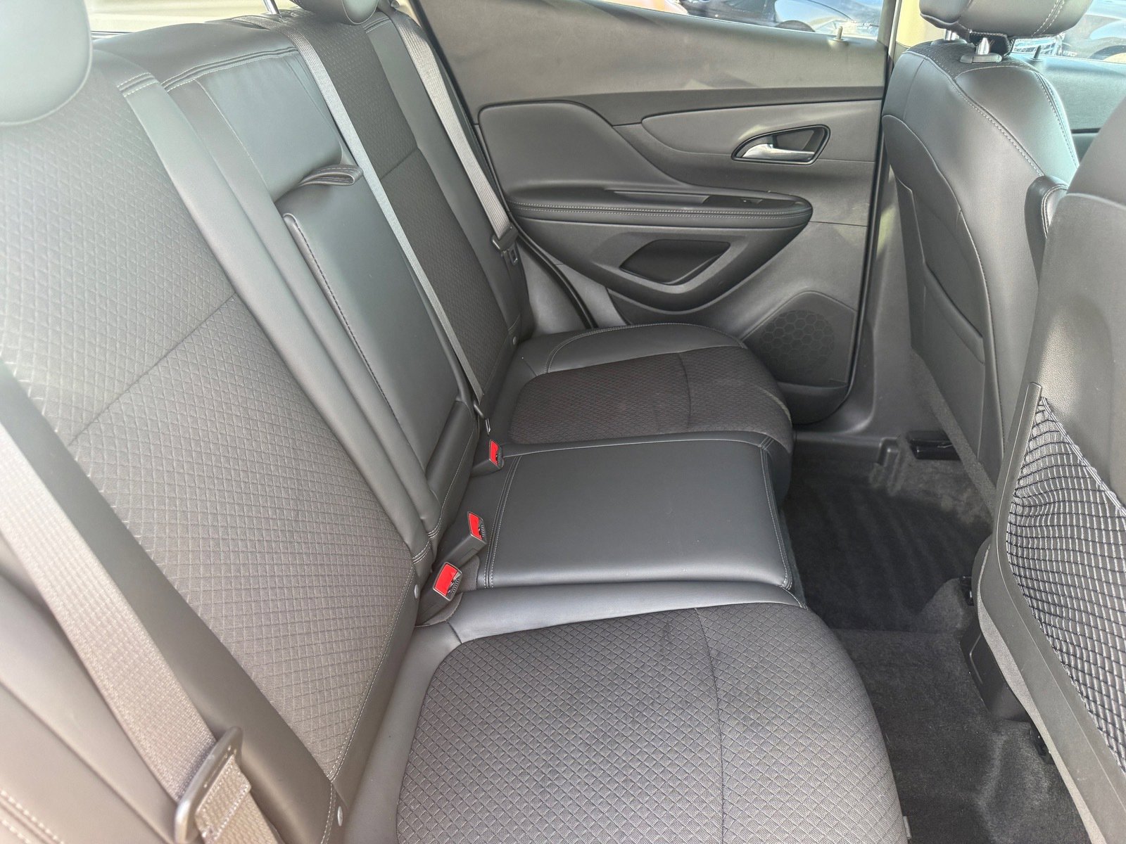 Used 2021 Buick Encore Preferred FWD image 28