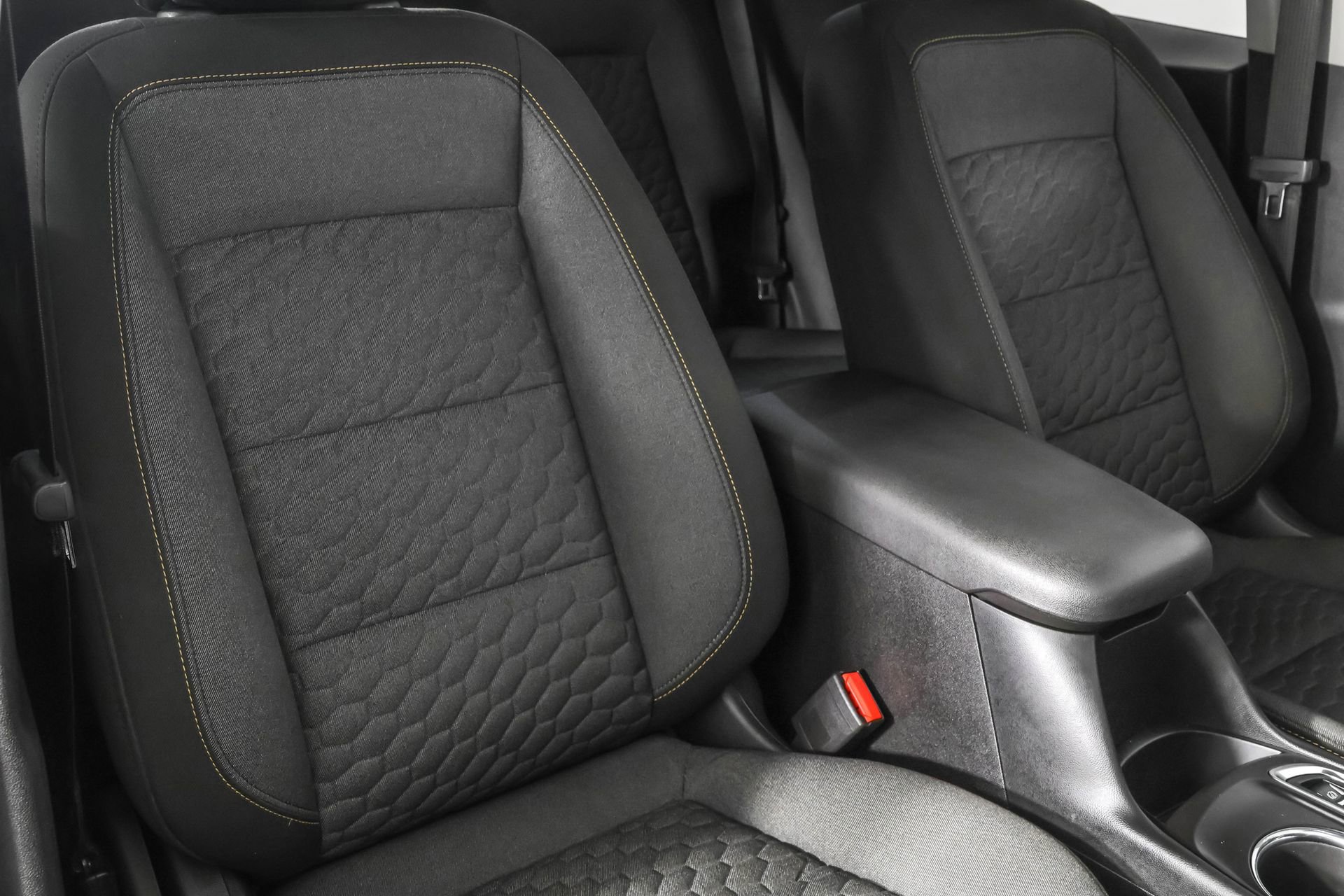 Used 2018 Chevrolet Equinox LT image 47