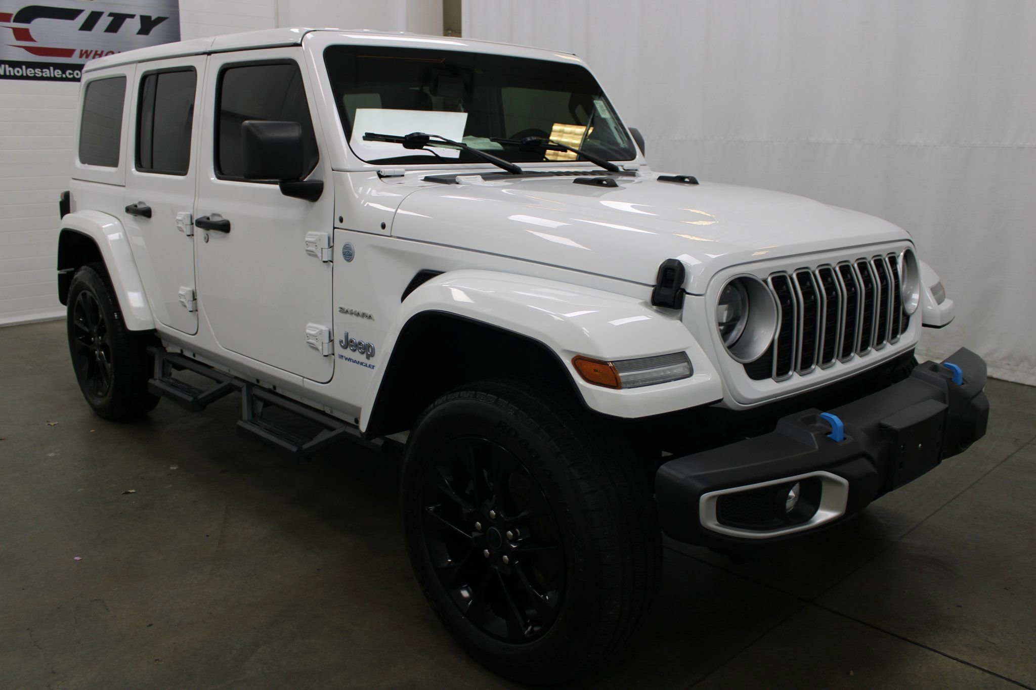 Used 2024 Jeep Wrangler Unlimited Sahara image 4