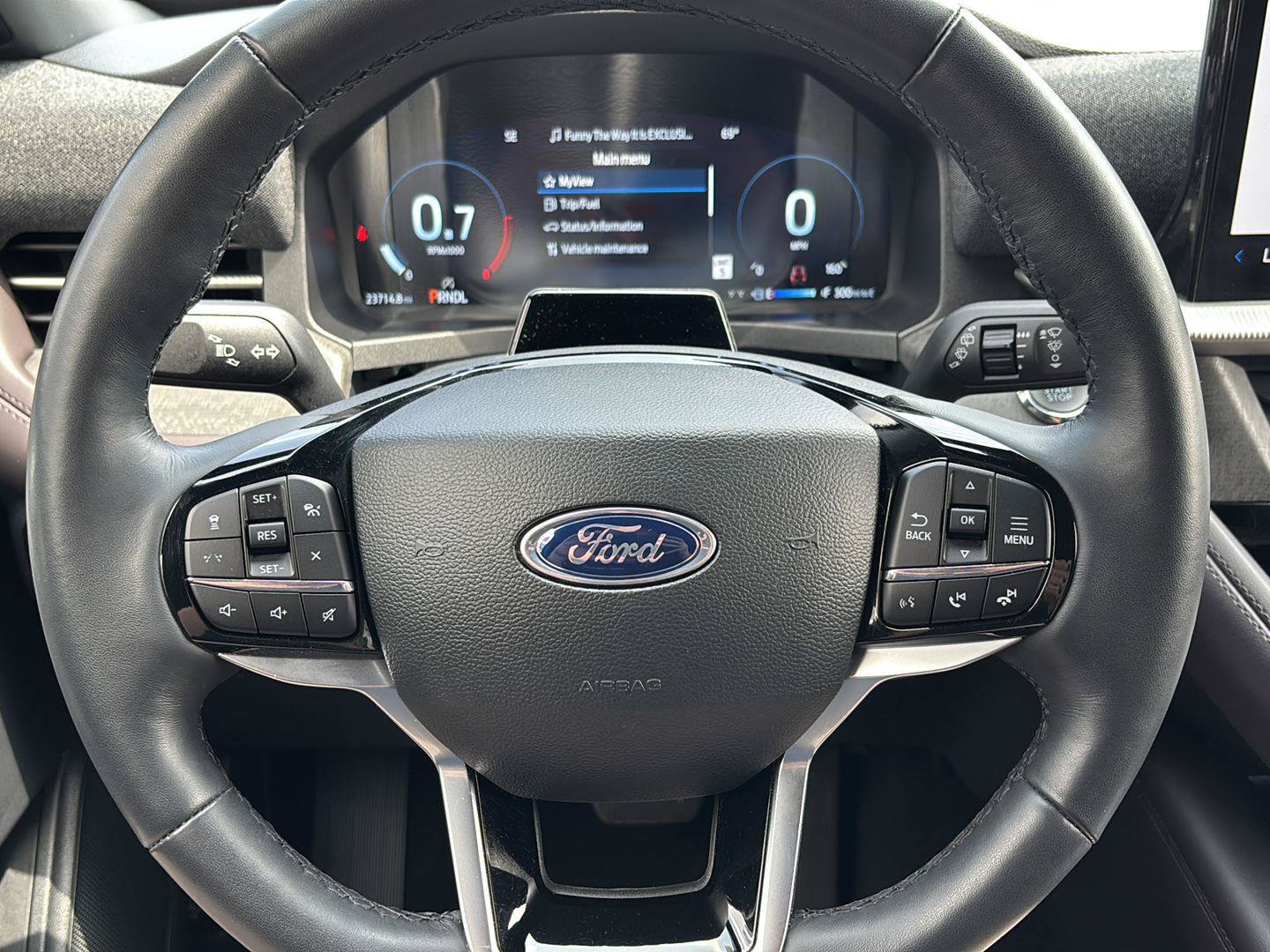 Used 2026 Ford Explorer Platinum AWD/4WD image 18