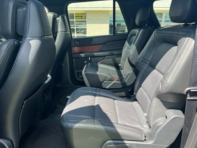 Used 2023 Lincoln Navigator L Reserve AWD/4WD image 24