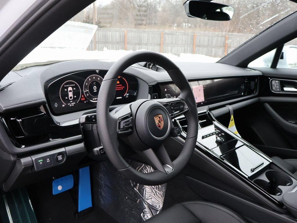 Certified 2026 Porsche Panamera 4 AWD/4WD image 4