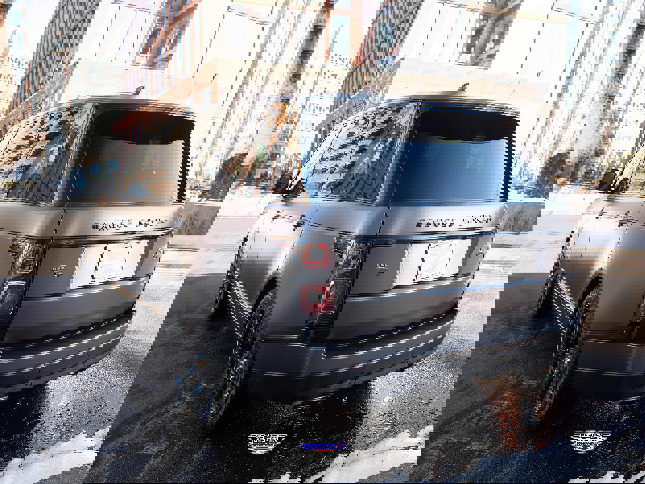 Used 2020 Land Rover Range Rover Long Wheelbase HSE image 5