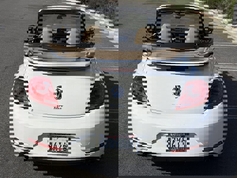 Used 2013 Volkswagen Beetle 2.0T image 7