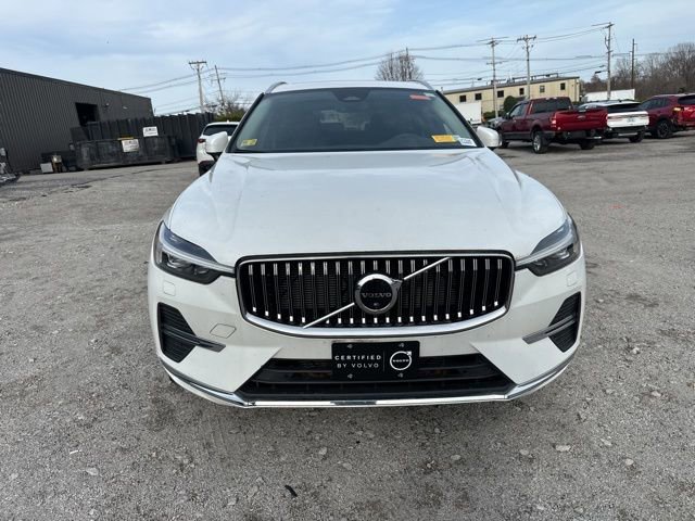 Used 2023 Volvo XC60 B5 Plus w/ Climate Package AWD/4WD image 2