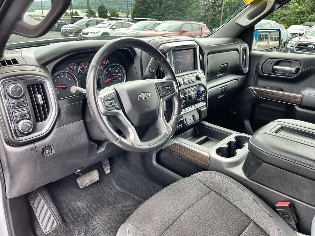 Used 2020 Chevrolet Silverado 1500 RST AWD/4WD image 10