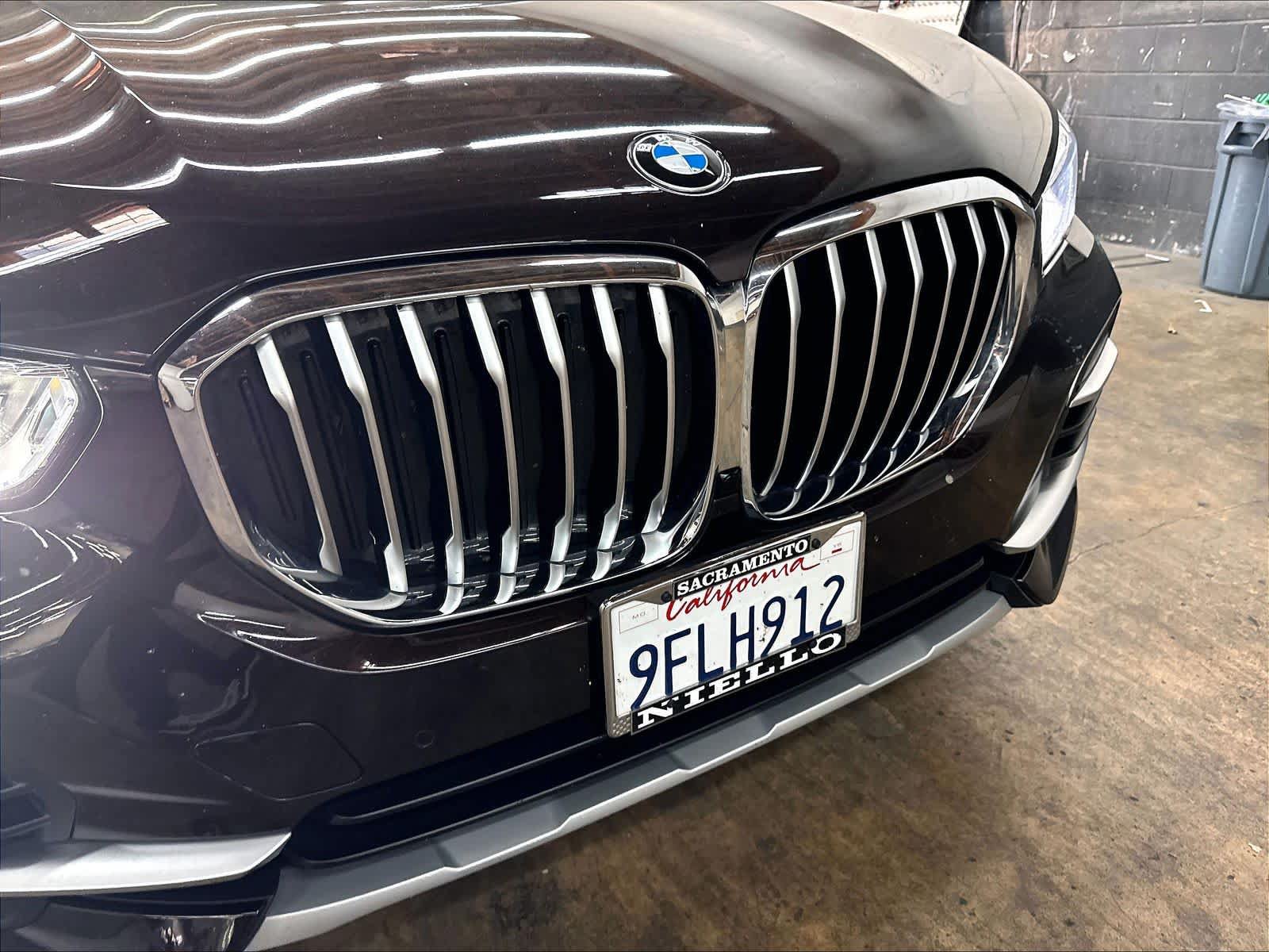Used 2023 BMW X5 xDrive40i w/ Executive Package AWD/4WD image 32