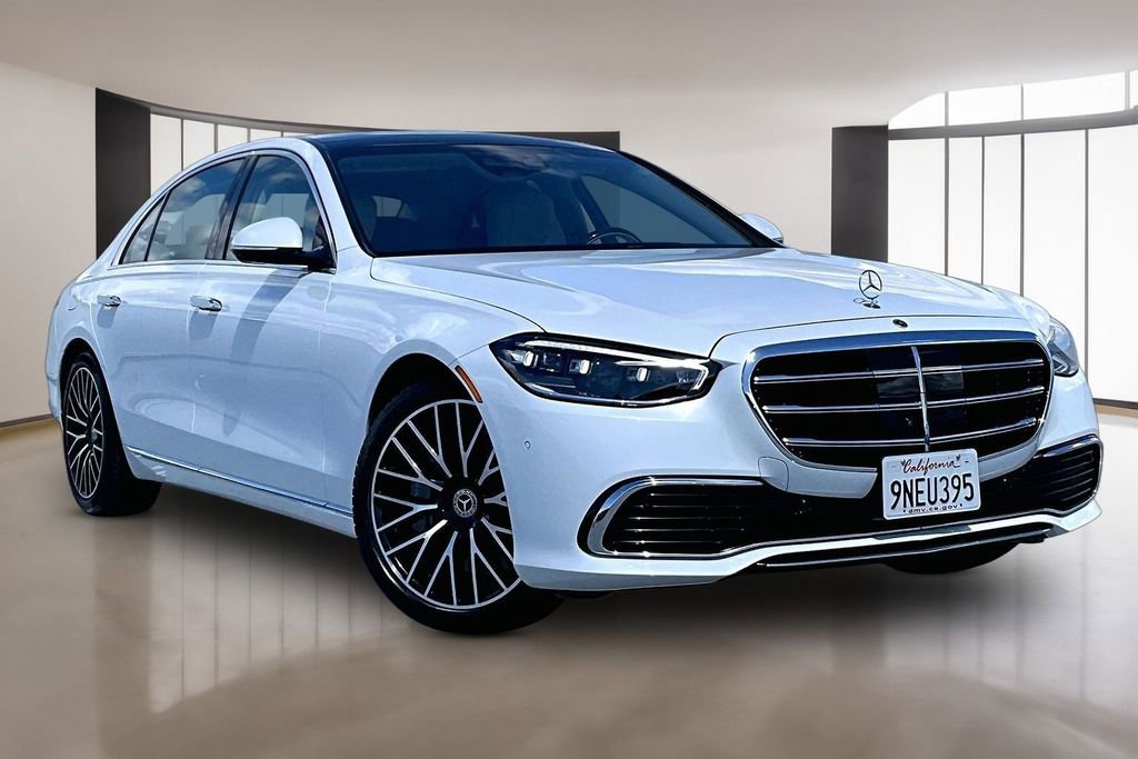 Used 2024 Mercedes-Benz S 580 4MATIC Sedan image 3