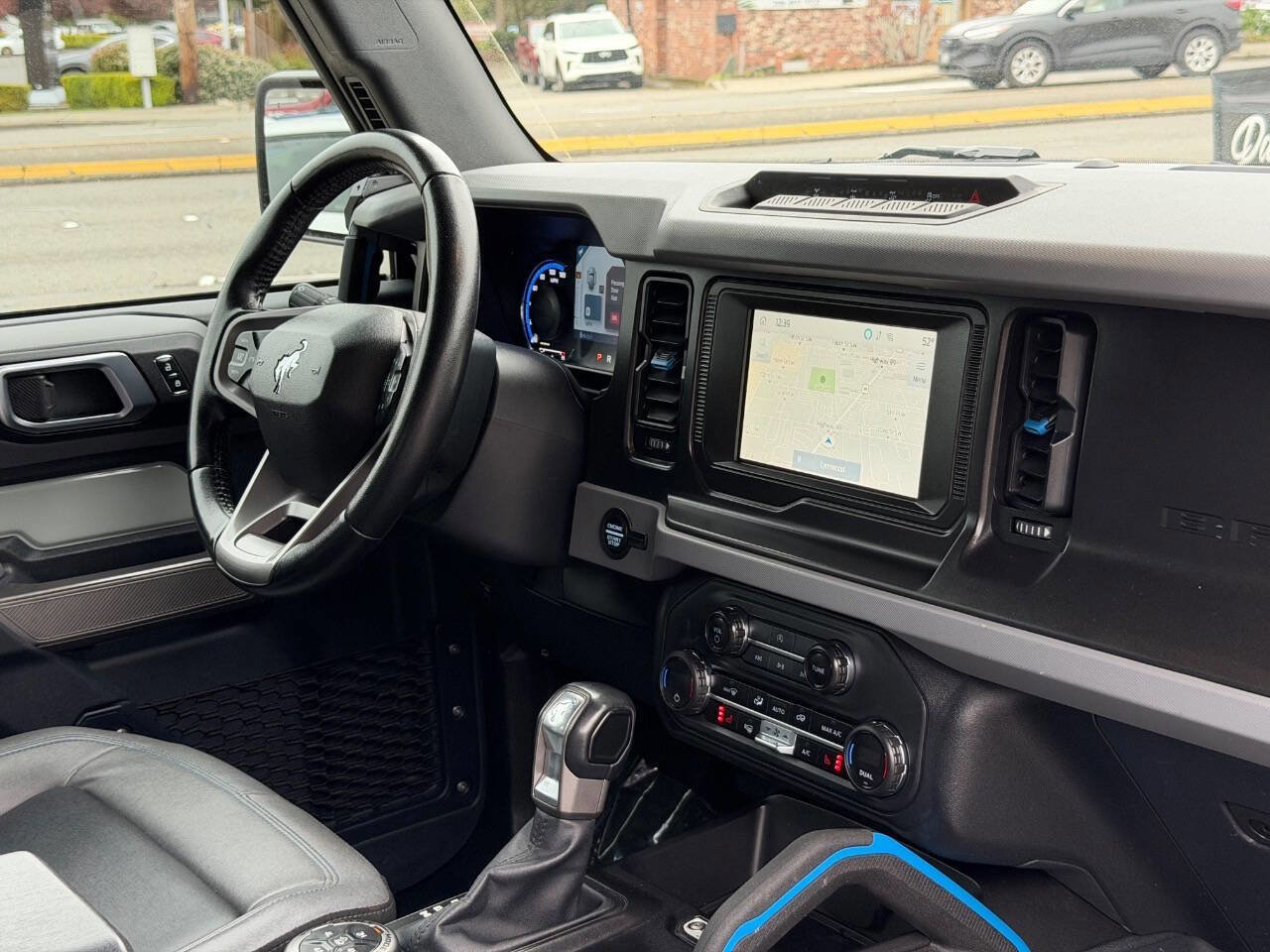 Used 2023 Ford Bronco Black Diamond w/ Sasquatch Package AWD/4WD image 26