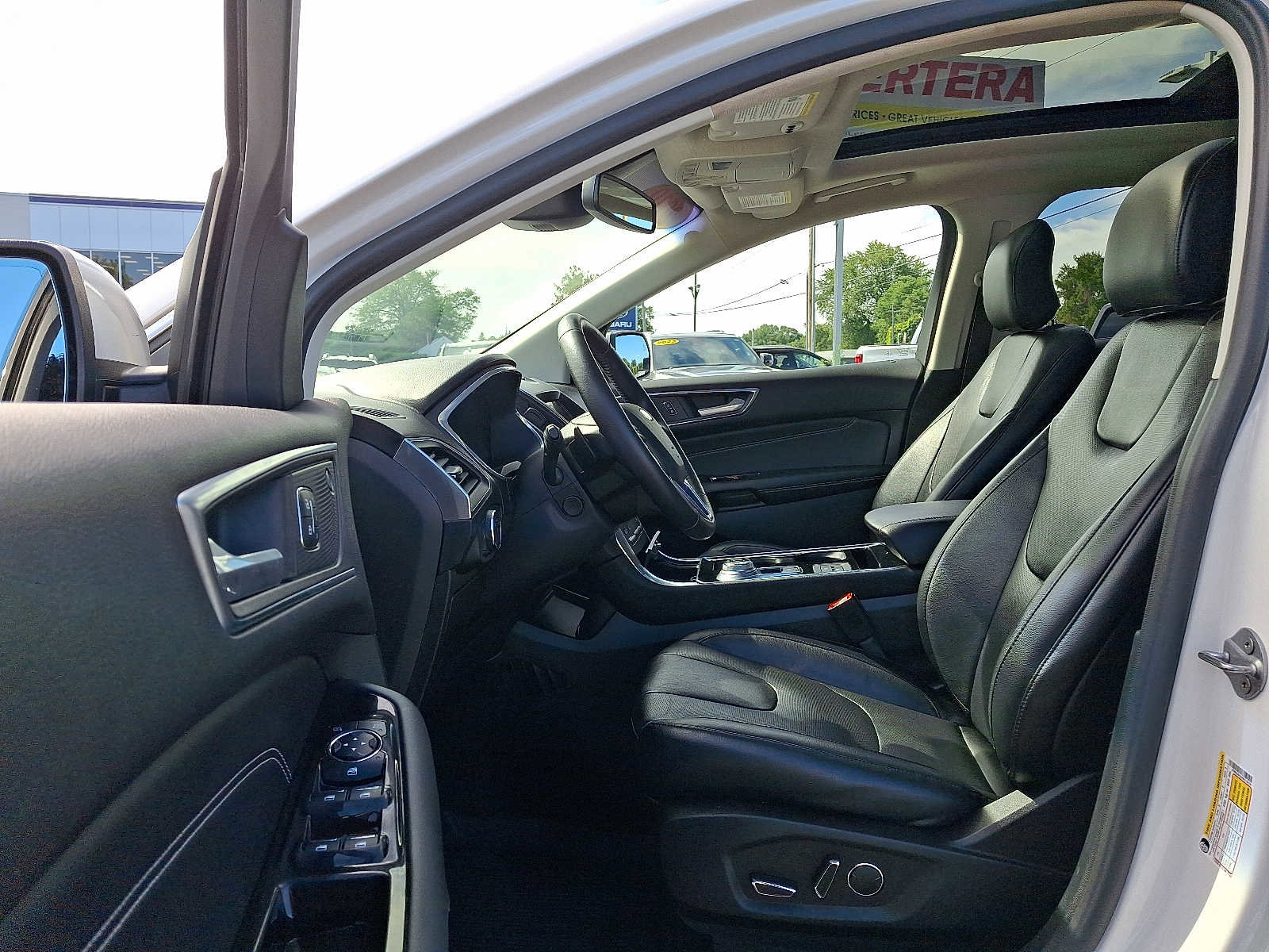 Used 2019 Ford Edge Titanium w/ Equipment Group 301A image 14