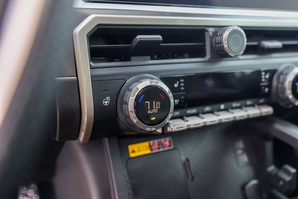 Used 2024 Toyota Tacoma 4x4 Double Cab Hybrid image 22