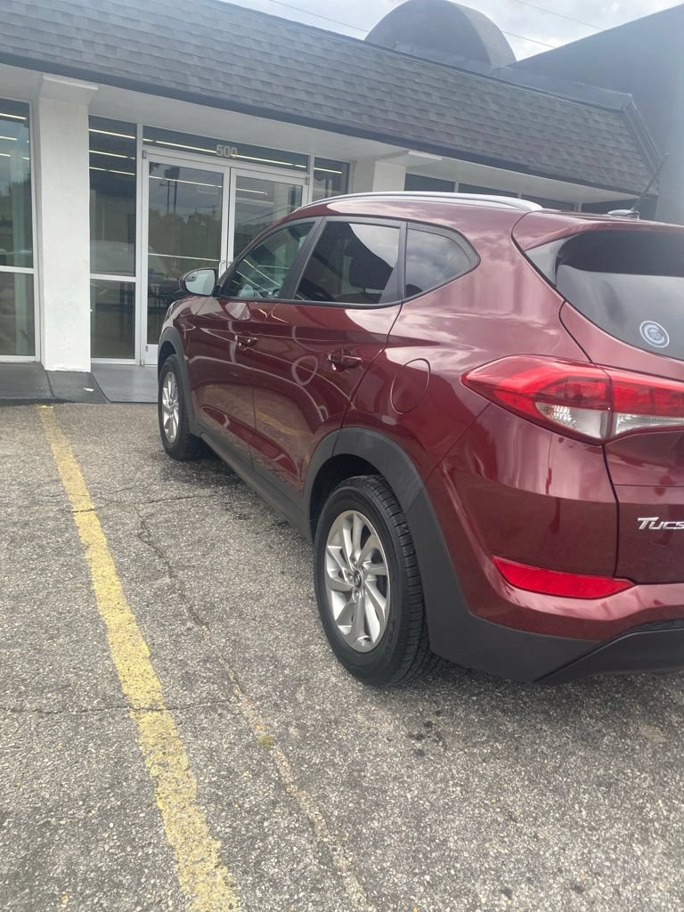 Used 2016 Hyundai Tucson SE w/ Option Group 02 FWD image 4
