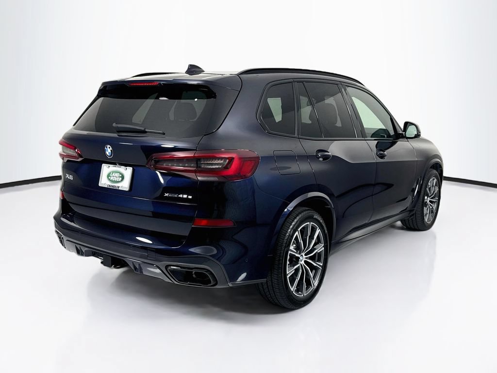 Used 2021 BMW X5 xDrive45e w/ M Sport Package AWD/4WD image 5