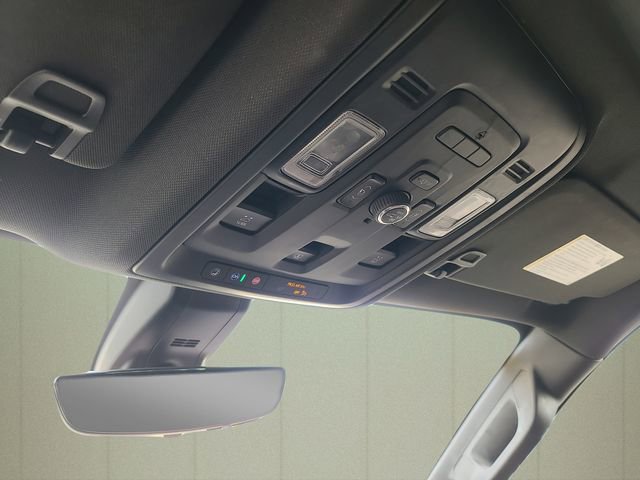 Used 2021 Chevrolet Tahoe High Country image 36