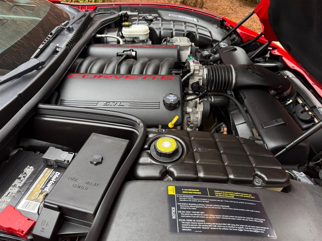 Used 2004 Chevrolet Corvette Coupe w/ Roof Package image 63