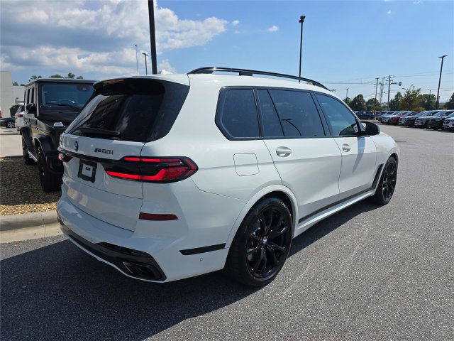 Used 2026 BMW X7 M60i AWD/4WD image 3