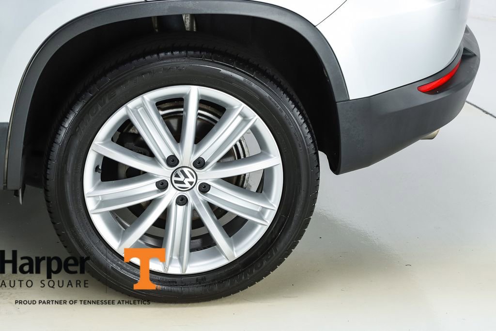Used 2015 Volkswagen Tiguan SEL FWD image 41