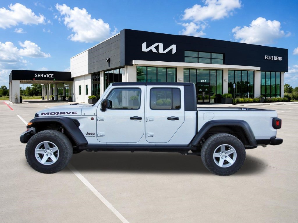 Used 2022 Jeep Gladiator Mojave w/ Cold Weather Group AWD/4WD image 8