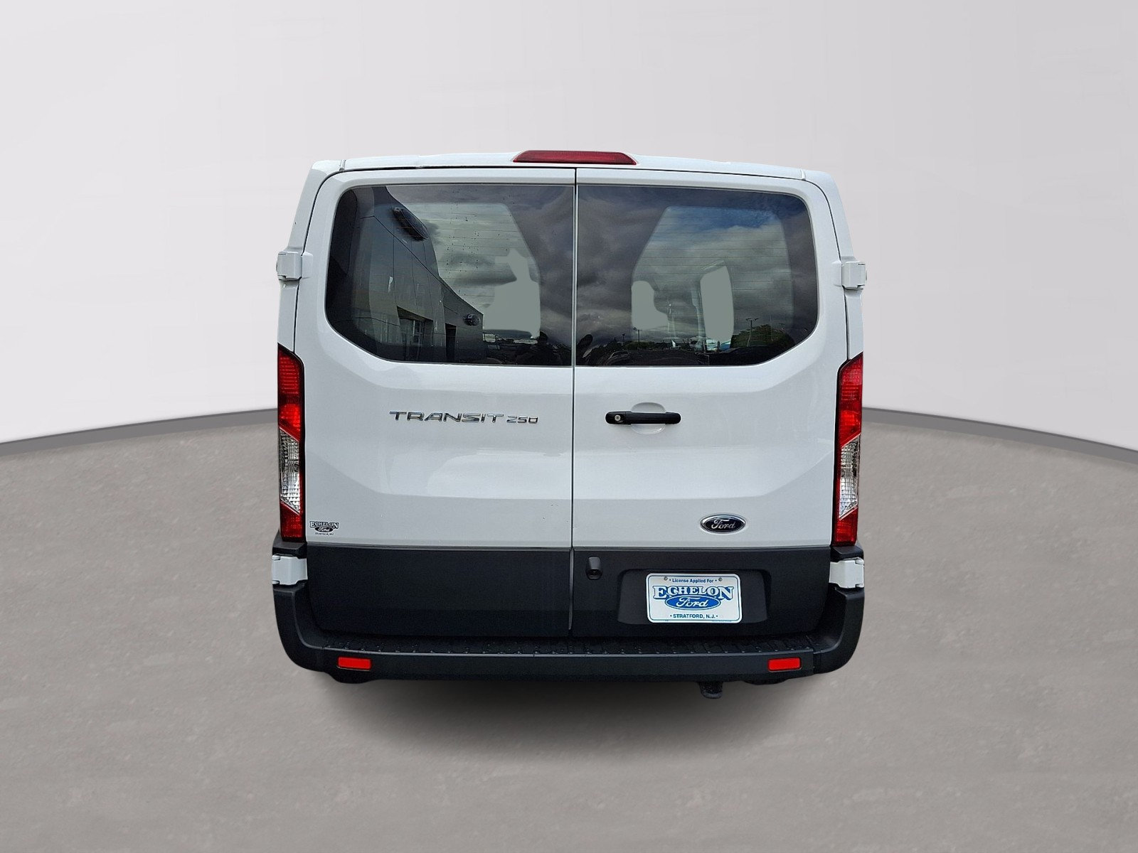 Used 2025 Ford Transit 250 Low Roof w/ Exterior Upgrade Package RWD image 5