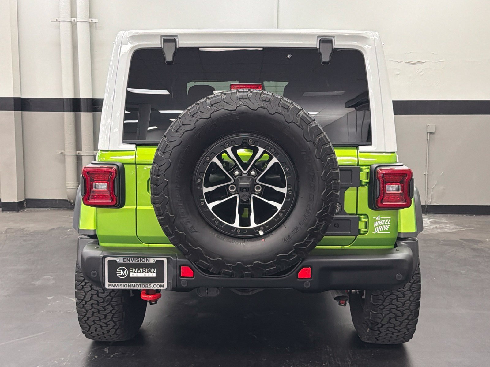 Used 2026 Jeep Wrangler Unlimited Rubicon AWD/4WD image 11