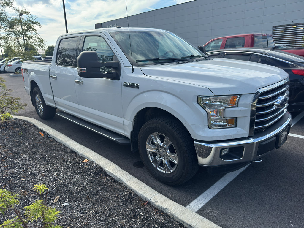 Used 2016 Ford F150 XLT w/ Equipment Group 302A Luxury AWD/4WD image 4