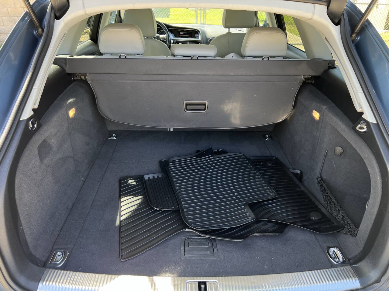 Used 2015 Audi A4 Premium w/ Audi MMI Navigation image 38