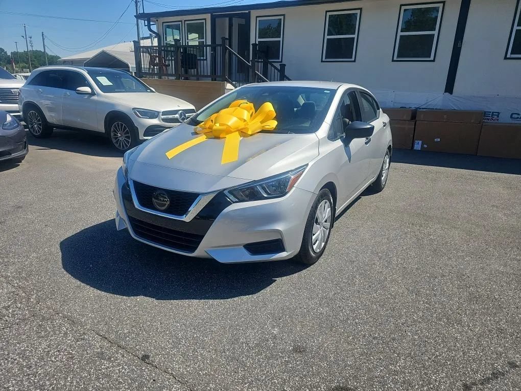 Used 2021 Nissan Versa S FWD image 4