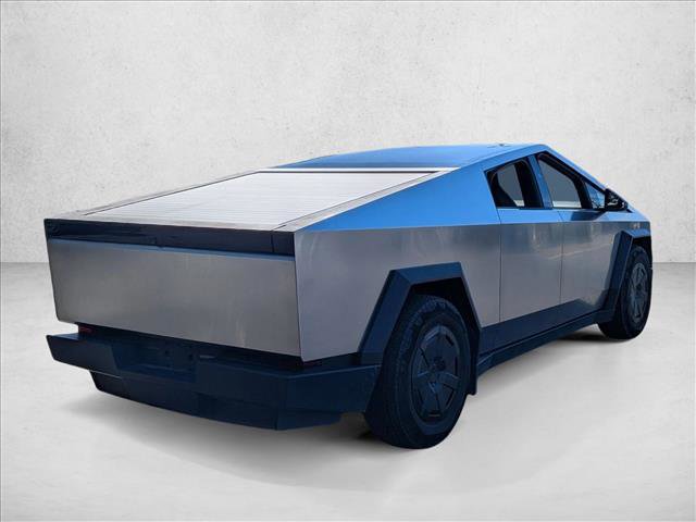 Used 2024 Tesla Cybertruck AWD Crew Cab image 5