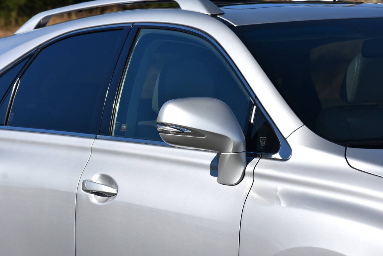 Used 2010 Lexus RX 450h AWD w/ Premium Pkg image 17