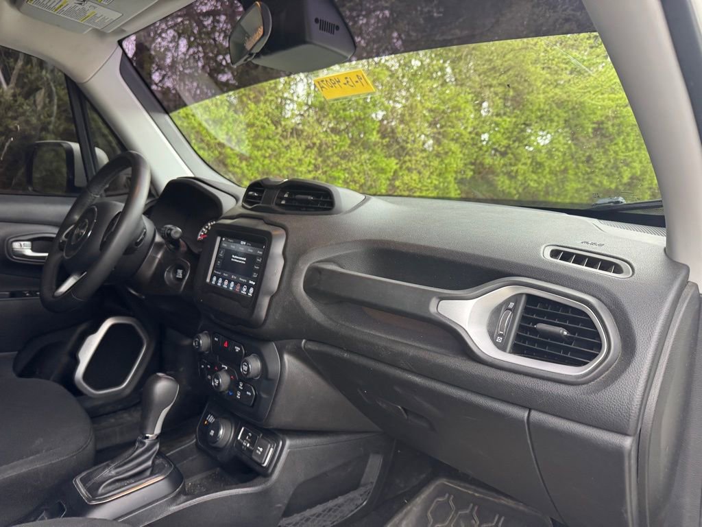 Used 2019 Jeep Renegade Latitude image 7