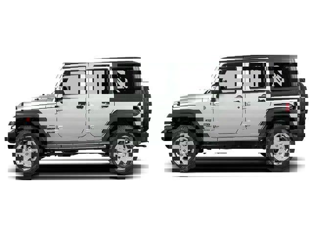 Used 2014 Jeep Wrangler Unlimited Rubicon w/ Connectivity Group image 2