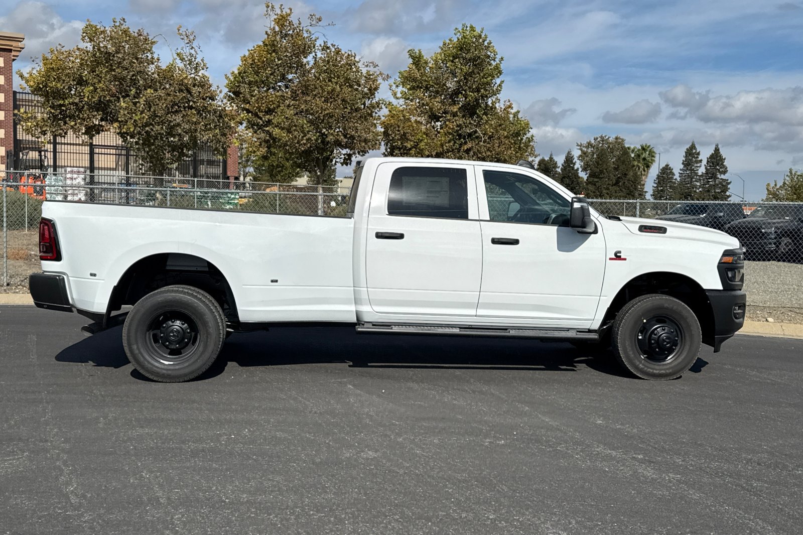 New 2027 RAM 3500 Tradesman AWD/4WD image 2