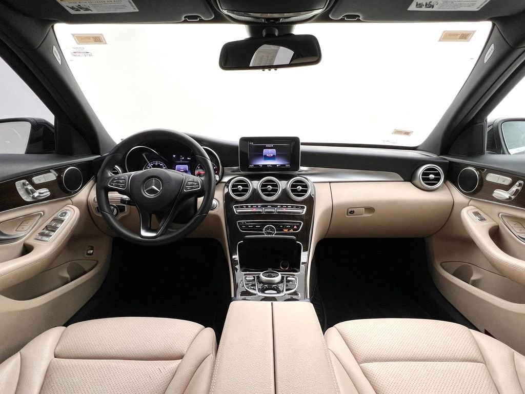 Used 2018 Mercedes-Benz C 300 4MATIC Sedan image 2