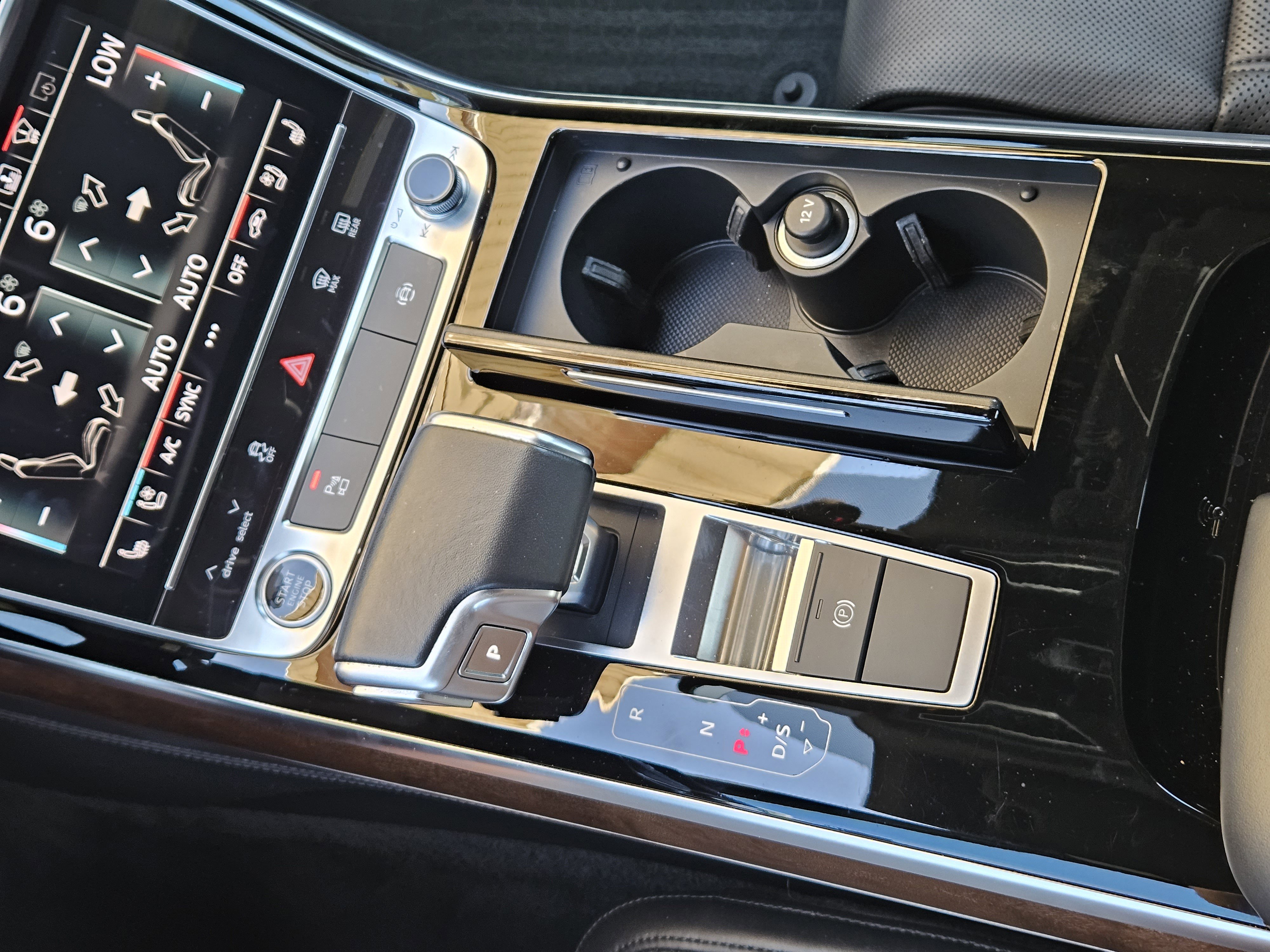 Used 2021 Audi A8 L 4.0T w/ Executive Plus Package image 20