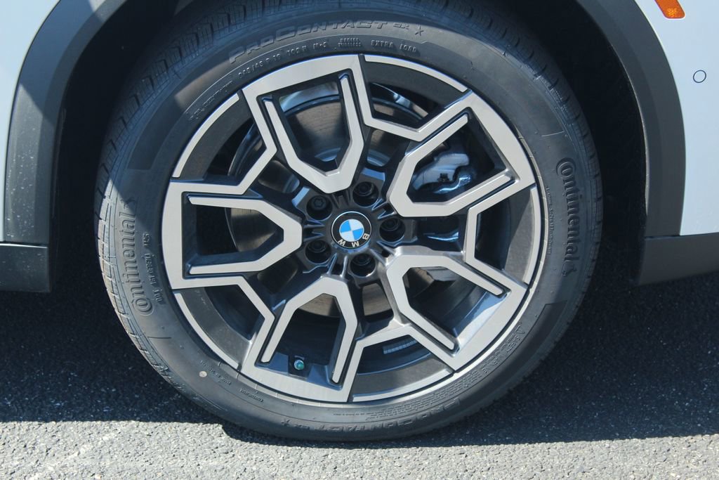 New 2026 BMW X2 xDrive28i w/ Technology Package AWD/4WD image 11