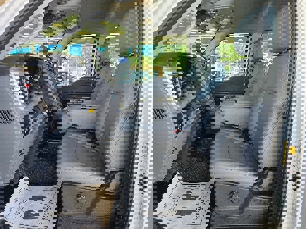 New 2026 Ford F250 XL w/ XL Chrome Package image 9