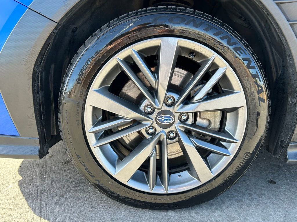 Used 2015 Dodge Challenger R/T Plus image 29