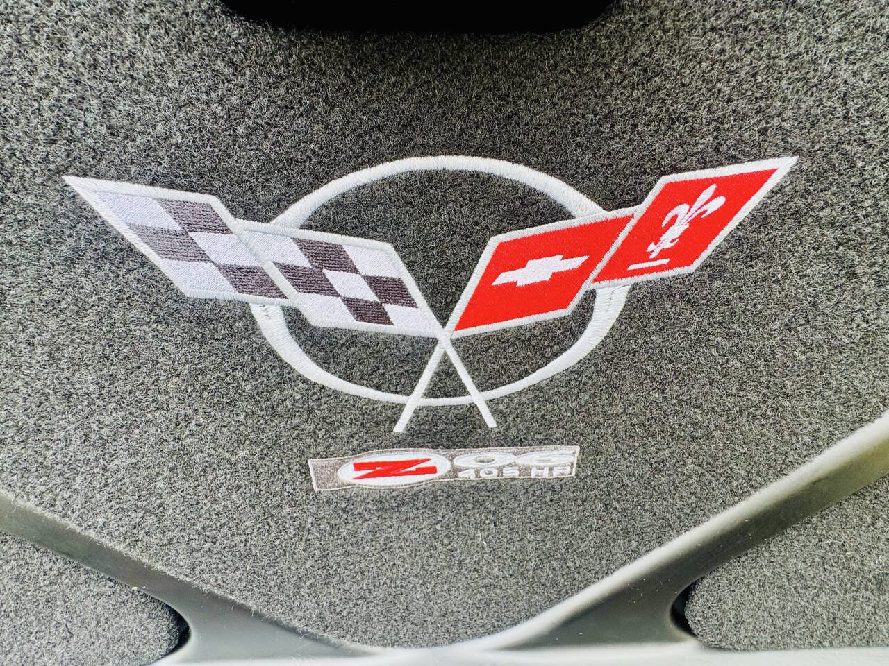 Used 2004 Chevrolet Corvette Z06 w/ Memory Package image 17