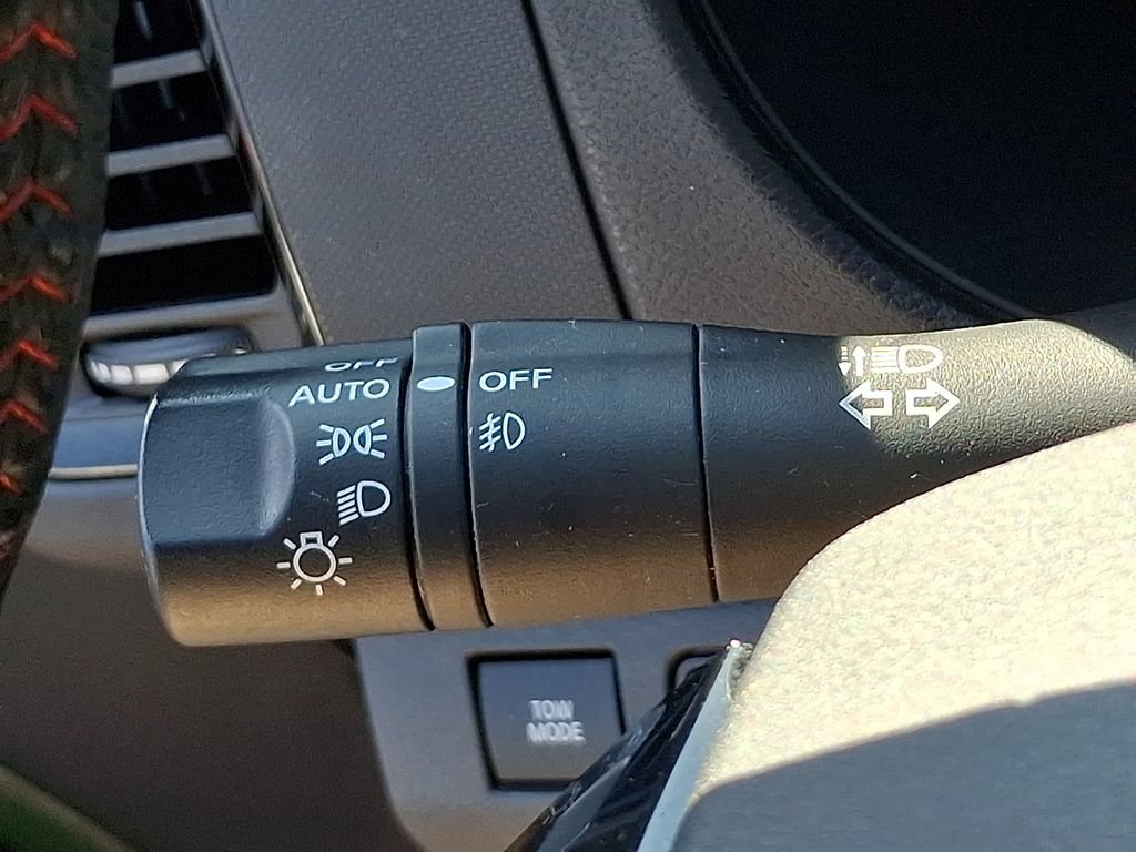 Used 2022 Nissan Frontier PRO-4X AWD/4WD image 26