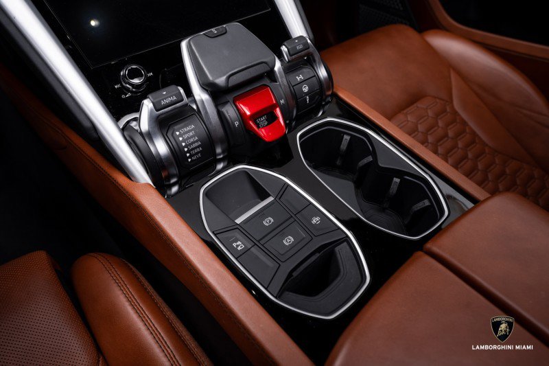 Used 2019 Lamborghini Urus image 27