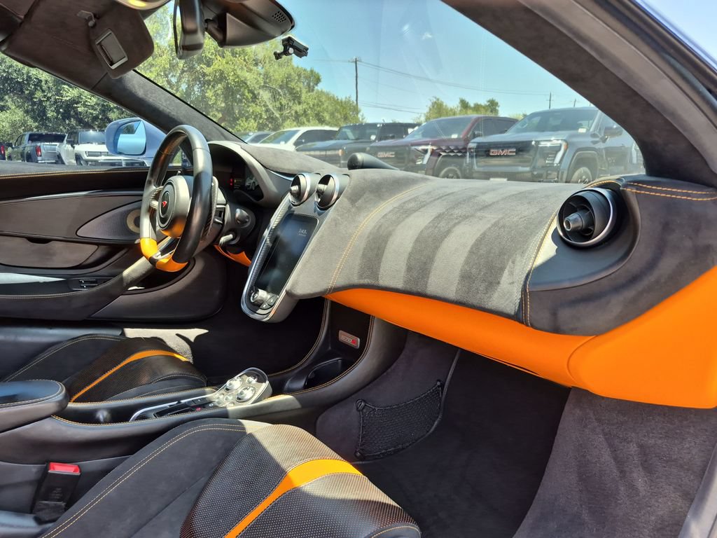 Used 2018 McLaren 570S Spider RWD image 37